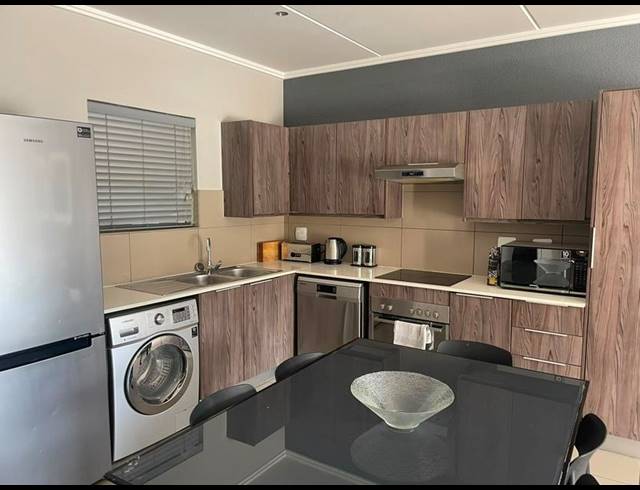 2 BEDROOM PROPERTY TO RENT IN SANDOWN